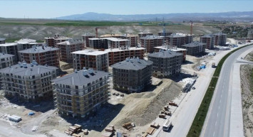 Depremzedelerin rahatı için düğmeye basıldı: 20 bin konutun temelleri resmen atılıyor