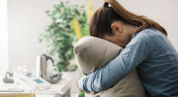 Depresyon neden olur, belirtileri nelerdir, depresyona ne iyi gelir? Depresyon ile başa çıkma yöntemleri