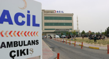 Dicle Hastanesi’nde panik anları: 55 sağlık çalışanı ve refakatçi zehirlendi