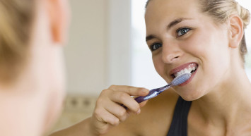 Dil Fırçalamanın Faydaları