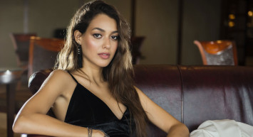 Dilan Çiçek Deniz dekolteyi abarttı, sosyal medya karıştı!