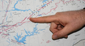 Diri fay hattı nedir, tehlikeli midir? MTA diri fay hattı sorgulama nasıl yapılır? Evimin altından fay hattı geçiyor mu? 2023 MTA diri fay hatları haritası