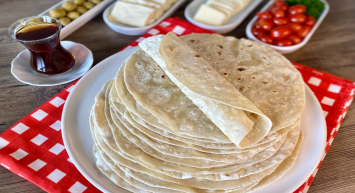 Dışarıda bir hafta bile kalsa kesinlikle bayatlamayacak! Evde bayatlamayan lavaş yapımı