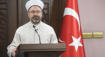 Diyanet İşleri Başkanı Ali Erbaş'tan Ahmet Hakan'a Günaydın Açıklaması