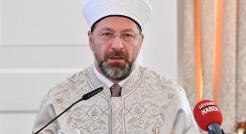 Diyanet İşleri Başkanı Ali Erbaş'tan Z Kuşağı Açıklaması: Son Yıllarda 'Z Kuşağı' İfadesi Hepimizi İlgilendiriyor