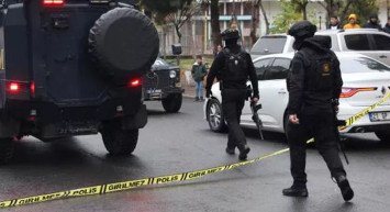 Diyarbakır'da Karakola Pompalı Tüfekle Saldırı!