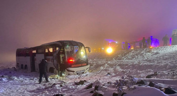 Diyarbakır’da yolcu otobüsü şarampole uçtu: Çok sayıda yaralı var