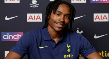 Tottenham Hotspur, 5 yıllığına Djed Spence'yi transfer etti!