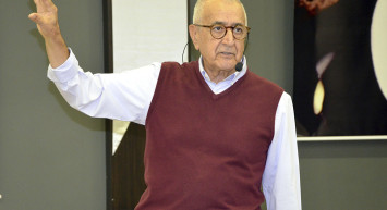 Doğan Cüceloğlu Kimdir?