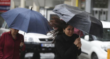 Doğu Anadolu'ya Meteoroloji'den Fırtına Uyarısı