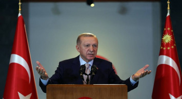 Dolmabahçe’de kritik zirve: Cumhurbaşkanı Erdoğan başkanlığında güvenlik toplantısı yapıldı