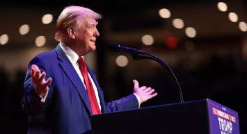 Donald Trump’tan Volodimir Zelenskiy’e sert tepki: Ne zaman gelse 60 milyar dolarla dönüyor