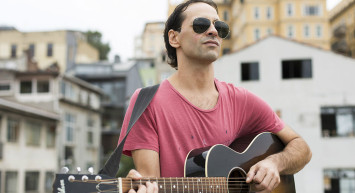 Duman Grubunun Solisti Kaan Tangöze’den Sezen Aksu’ya Destek: Bir Cahillik Etmişler