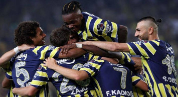 Dünya devi Fenerbahçeli yıldızın peşinde: Teklif edilen rakam dudak uçuklattı