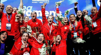 Dünya Kadınlar Boks Şampiyonası'nı Türkiye kazandı! Milli boksörlerimiz tam 7 madalya getirdi