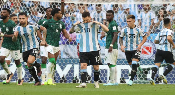 Dünya Kupası’nda şok sonuç: Şampiyonluk adayı zayıf rakibine mağlup oldu