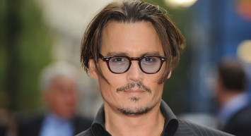 Dünya starı Johnny Depp Türkiye’de: Gazetecilere Türkçe cevap verdi
