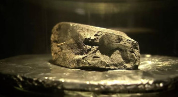 Dünyanın tarihini etkileyebilir: İngiltere’ye düşen göktaşının sırrı nedir?