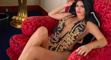 Ebru Polat'ın iç çamaşırsız fotoğrafları gündem oldu!