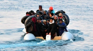 Edirne ve Kırklareli'nde 14 Düzensiz Göçmen Yakalandı