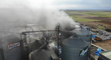 Edirne'de korkutan yangın: Çok sayıda ekip sevk edildi