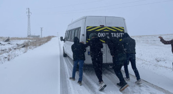 Eğitime kar engeli: Van, Ağrı ve Ardahan’da okullar tatil edildi