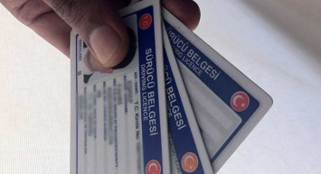 Ehliyet almak için sürücü belgesi dosyası şart mı? Sürücü belgesi dosyası nereden alınır? Sürücü belgesi dosyasının önemi ve içeriğindeki evraklar