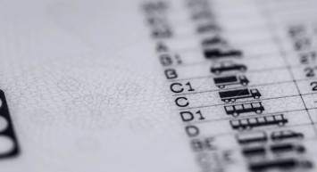 Ehliyetini yenilemeyenler: Son tarih açıklandı! Bir kez daha uyarı geldi