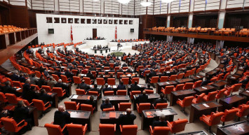 Ek gösterge emeklileri nasıl etkileyecek? TBMM Plan ve Bütçe Komisyonu Torba Kanun Teklifini kabul etti!