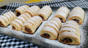 Elmalı ve çikolatalı yumuşacık poğaça tarifi!