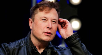 Elon Musk şimdi de Coca-Cola’yı satın almak istiyor: İçine yeniden kokain ekleyecek!