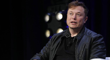 Elon Musk’tan FED’e çağrı: Faizi indirin