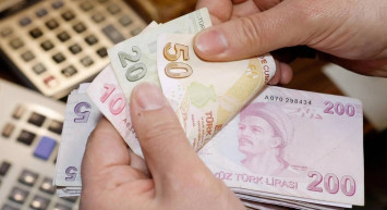 Emekli maaşında iyileştirme için iki formül geliyor: Ek zam ve en düşük emekli maaşı için senaryolar ortaya çıktı