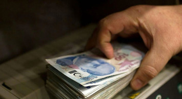 Emekli vatandaşlar yaşadı! Akbank sunmuş olduğu promosyonu 12.500 TL’ye kadar çıkıyor