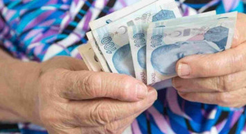 Emeklilere çifte bayram... Sevindiren haber geldi! Bayram ikramiyelerine 1.000 TL zam yapılacak