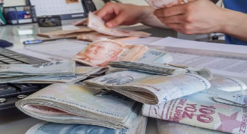 Emeklilere son dakika müjdesi! 30 Nisan'a kadar hesaplara 2500 tl yatacak