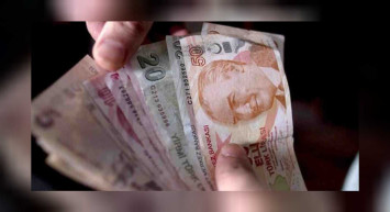 Emeklileri sevindirecek son dakika gelişmesi! 13.5 milyon emekli maaşlarına ek 1.450 TL alacak