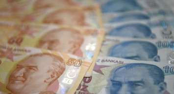 Emeklileri sevindiren haber gece yarısı geldi! Emekliler en az 5.753 TL maaş alacak