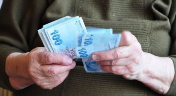 Emeklinin bayram sevinci katlanıyor! İkramiye 2 bin 126 liraya yükselebilir