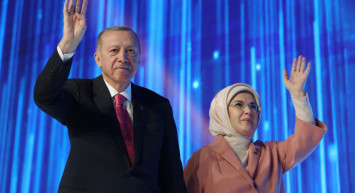 Emine Erdoğan'dan Yeni Eğitim Öğretim Yılına Dair Paylaşım: "Yeni Eğitim Yılında Başarı ve Huzur Diliyorum"