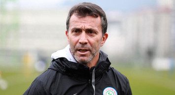 Emirhan Topçu'nun, Beşiktaş'a transferindeki engel ortaya çıktı! Çaykur Rizespor Teknik Direktörü Bülent Korkmaz transfere onay vermemiş