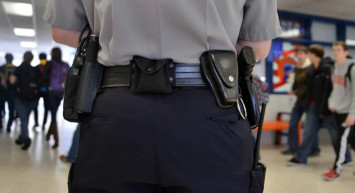 Emniyetten okullar için yoğun tedbir: Binlerce personel görev yapacak