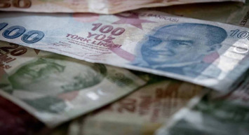 En düşük emekli maaşı için yeni gelişme: AK Parti’den açıklama geldi