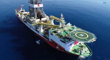 En gelişmiş sondaj gemisi TPAO Cebelitarık'tan geçti! Görevine başlıyor, doğal gaz aramalarında yeni boyut kazandıracak