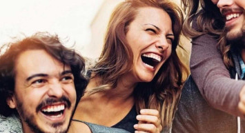 En komik burçlar hangileri? Bu burçlar herkesin yüzünü güldürüyor