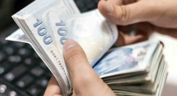 Enflasyon altında ezilen üniversitelilere karşılıksız burs müjdesi! Başvuru yapan öğrencilere 3200 TL burs verilecek