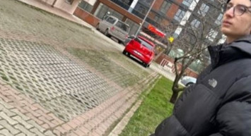 Enkaz altındakileri arayıp dalga geçmişti: Gözaltına alındı