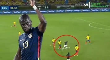 Enner Valencia, Davinson Sanchez'i dağıttı