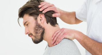 Ense ağrısı neden olur, nasıl geçer? Ense ağrısına iyi gelen doğal çözümler