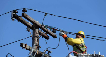 EPDK’dan kritik karar: 2024 ek ücreti iletim tarifesi belirlendi